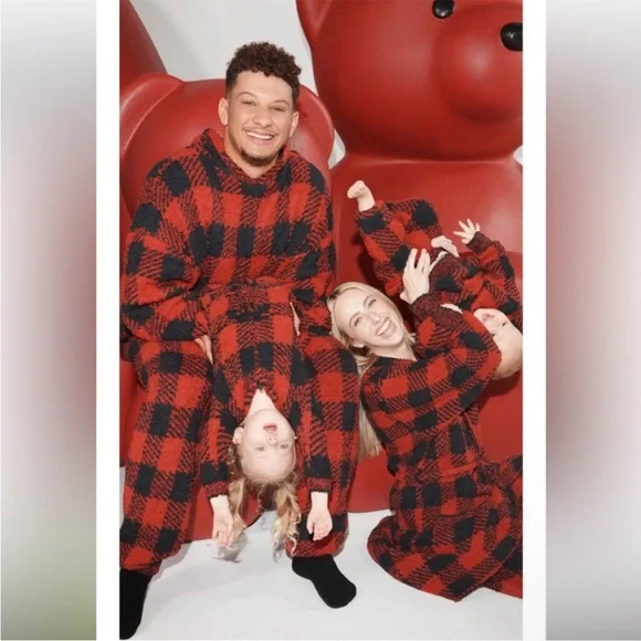 ♥️SKIMS COZY KNIT UNISEX HOODIE BUFFALO CHECK BRICK ONYX 4X/5X - Picture 3 of 8